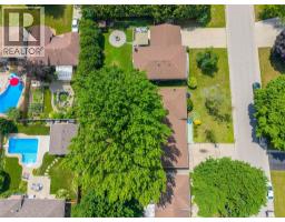 8 PARRY DRIVE - 31