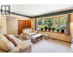 8 PARRY DRIVE - 6