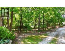 1065 Lakeshore ROAD - 6