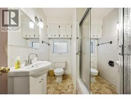824 CHARLESWORTH DRIVE - 18