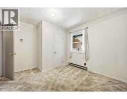 824 CHARLESWORTH DRIVE - 20