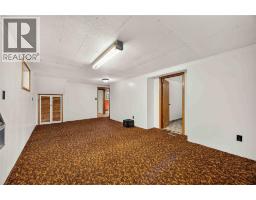 824 CHARLESWORTH DRIVE - 24