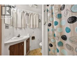 824 CHARLESWORTH DRIVE - 29