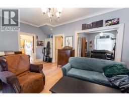 407 QUEEN STREET - 6