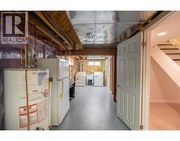 1203 Colborne ROAD - 27