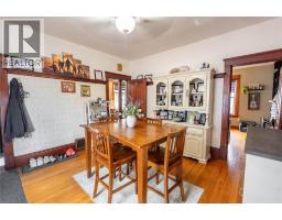 236 BROCK STREET South - 11