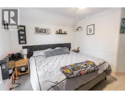 236 BROCK STREET South - 18