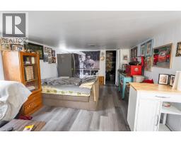 236 BROCK STREET South - 23