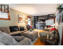 236 BROCK STREET South - 6