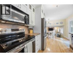 1931 CLARENCE STREET - 13