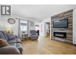 463 CONFEDERATION STREET - 12