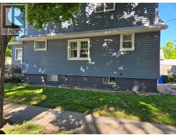 463 CONFEDERATION STREET - 2
