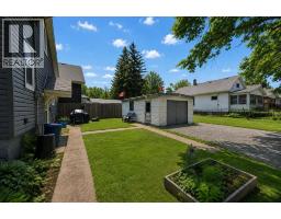 463 CONFEDERATION STREET - 3