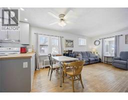 463 CONFEDERATION STREET - 9