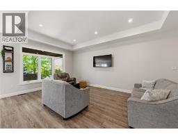 113 MACDONALD STREET - 10