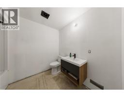 113 MACDONALD STREET - 28