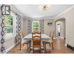 860 LONDON ROAD - 12