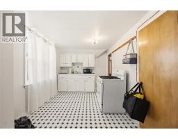 2012 Wayne AVENUE - 12