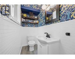 862 Montrose STREET - 17