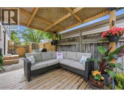862 Montrose STREET - 36