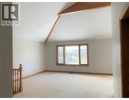 124 PADDOCK ROAD - 4
