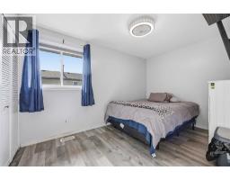 118 FINCH DRIVE - 24