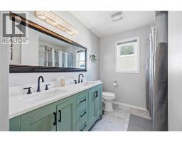 118 FINCH DRIVE - 31