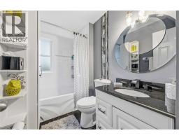 322 COBDEN STREET - 19