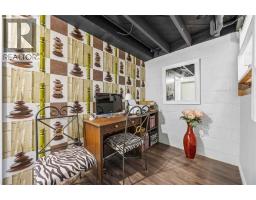 322 COBDEN STREET - 23