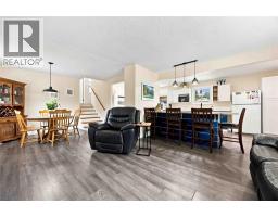 464 PARKDALE CRESCENT - 10