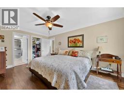 821 Carriage WAY - 17