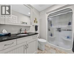 821 Carriage WAY - 18