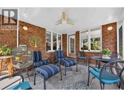 821 Carriage WAY - 36