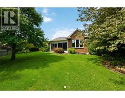 821 Carriage WAY - 39