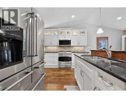 821 Carriage WAY - 8