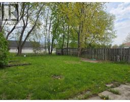 322 Somerset CRESCENT - 13