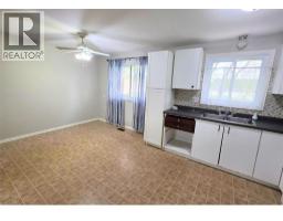 322 Somerset CRESCENT - 3