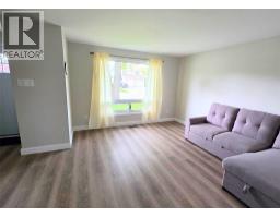 322 Somerset CRESCENT - 5