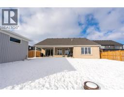 3613 Queen STREET - 44