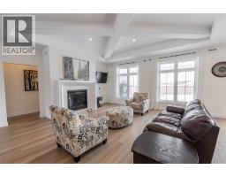 3613 Queen STREET - 5