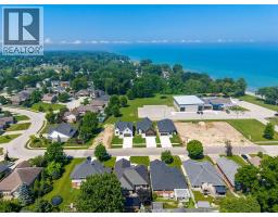 2060 MARION AVENUE - 8
