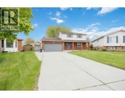 1516 HENLEY CRESCENT - 2