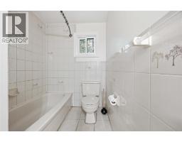 1516 HENLEY CRESCENT - 22
