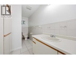 1516 HENLEY CRESCENT - 25