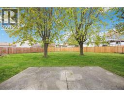 1516 HENLEY CRESCENT - 28