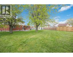 1516 HENLEY CRESCENT - 32