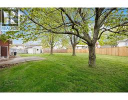 1516 HENLEY CRESCENT - 33