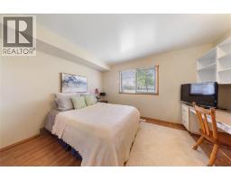 315 OAKLEA COURT - 17