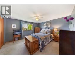 315 OAKLEA COURT - 23