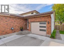 315 OAKLEA COURT - 3